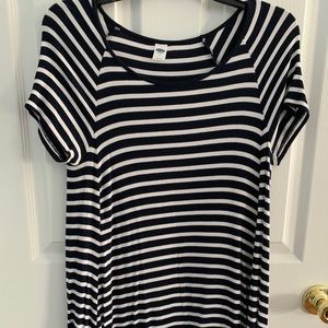 Old navy woman’s tee-shirt dress